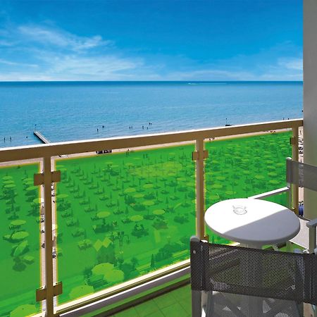 Hotel Bristol Lido di Jesolo Exterior photo