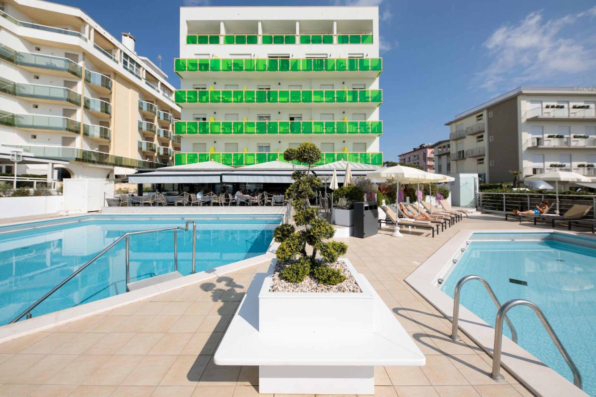 Hotel Bristol Lido di Jesolo Exterior photo