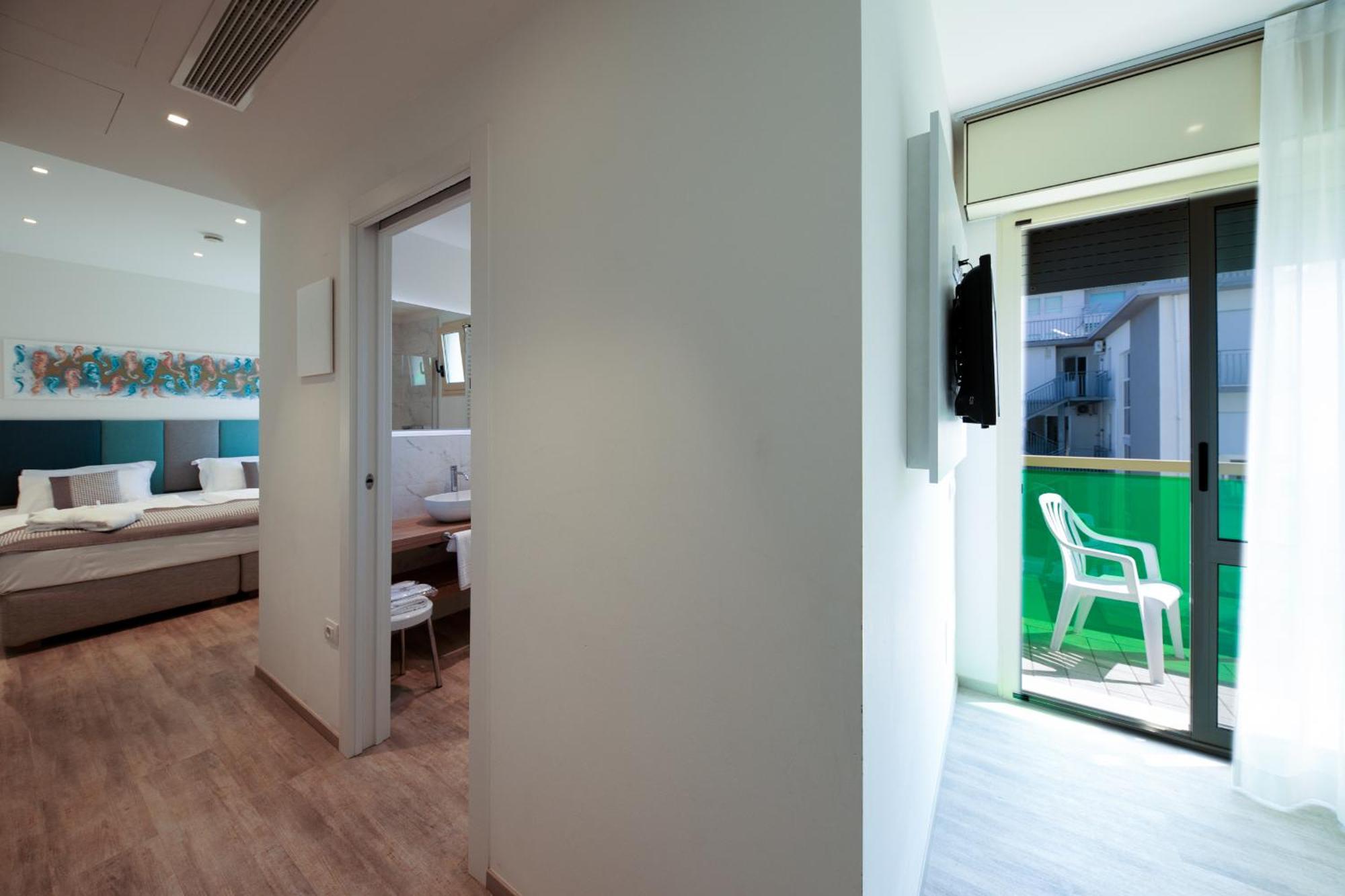 Hotel Bristol Lido di Jesolo Exterior photo