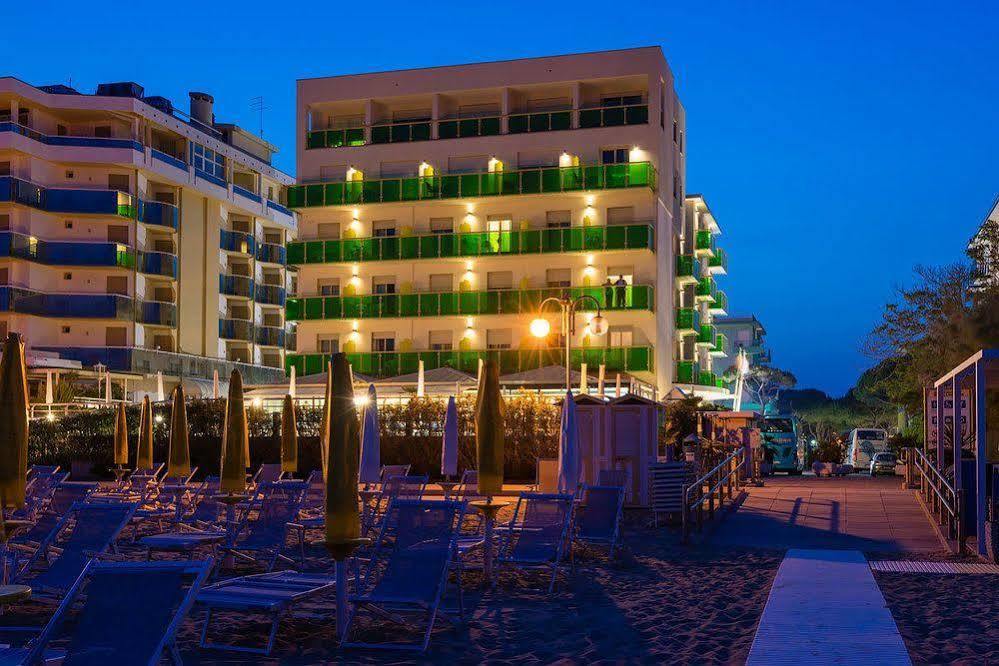 Hotel Bristol Lido di Jesolo Exterior photo